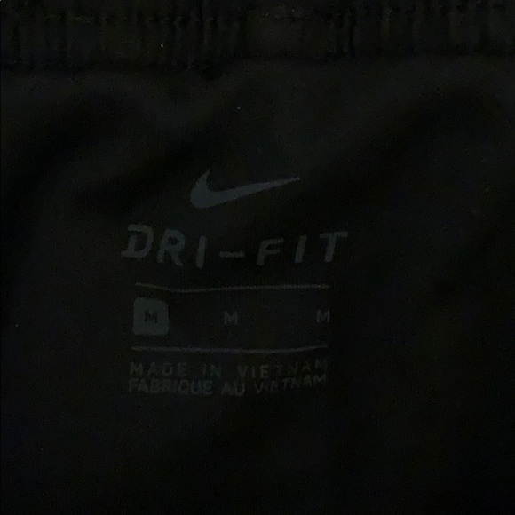 Workout shorts - Picture 2 of 2